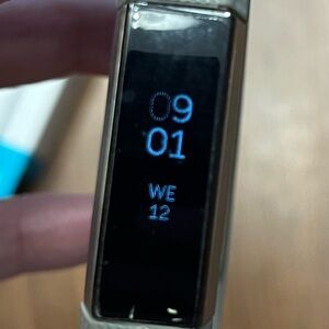 Fitbit Alta Smartwatch with charger